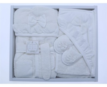 1/3 YAŞ -208- RAPORLU BORNOZ SET