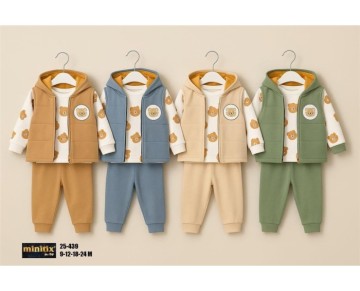 9/24 AY-25439-AYİ DESENLİ TAKİM